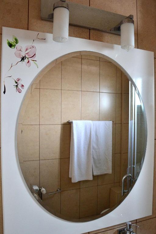 Hostel Tropical Дробета-Турну-Северин Екстер'єр фото